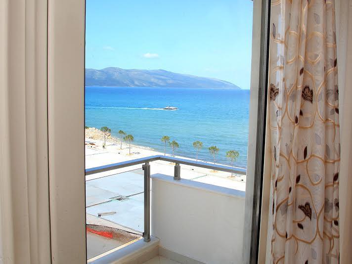 Martin Apartment Vlorë Exterior foto